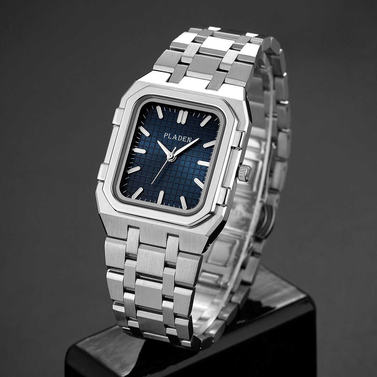 Luxury Watch Magazine - แบรนด์หรู Blue Dial Man คุณภาพสูงนาฬิกาควอตซ์ผู้ชายสแตนเลสสตีลกันน้ํานาฬิกาควอตซ์ผู้ชาย