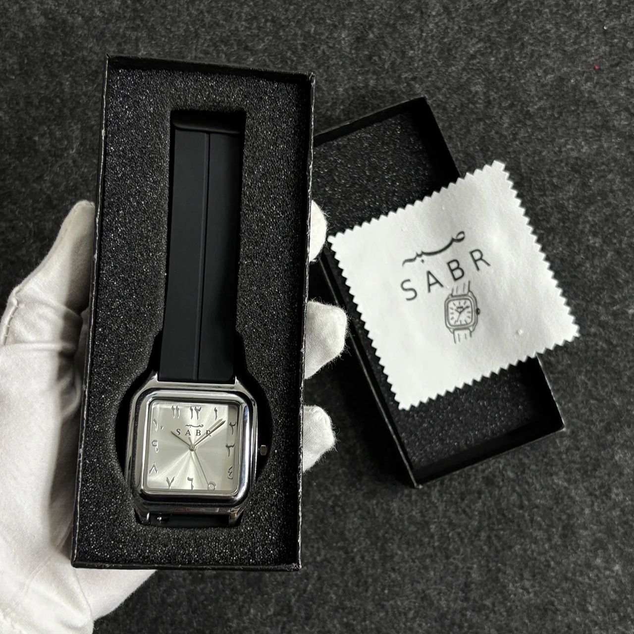 Luxury Watch With Arabic Numerals - นาฬิกาข้อมือผู้ชาย SABR ตัวเลขแบบอารบิก ตัวเรือนโลหะผสม กันน้ำ 3ATM