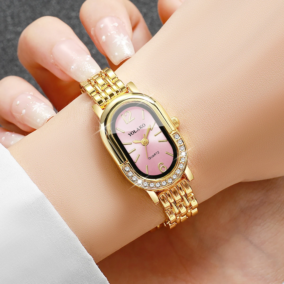 หรูหราไรน์สโตนนาฬิกาผู้หญิงควอ - Luxury Watch Packaging Box บทวิจารณ์และราคา