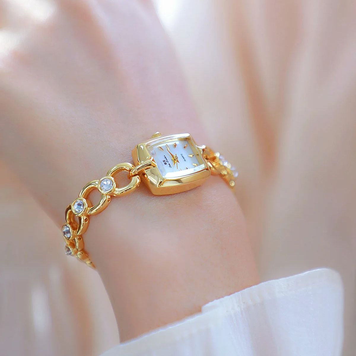 UTHAI นาฬิกาสำหรับผู้หญิงแบรนด - Luxury Watch And Jewelry Brand บทวิจารณ์และราคา