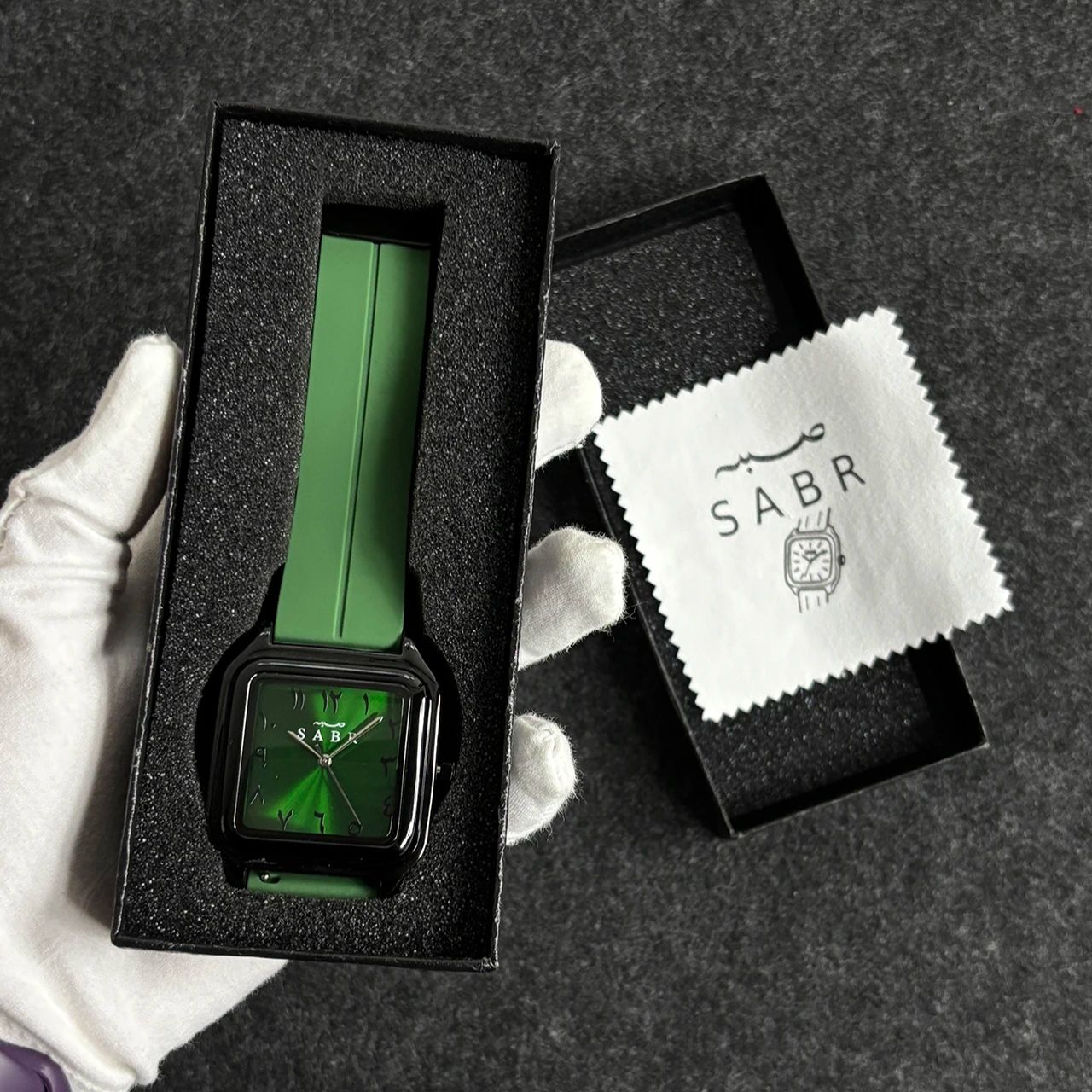 นาฬิกาข้อมือผู้ชาย SABR ตัวเลข - Luxury Watch With Arabic Numerals บทวิจารณ์และราคา
