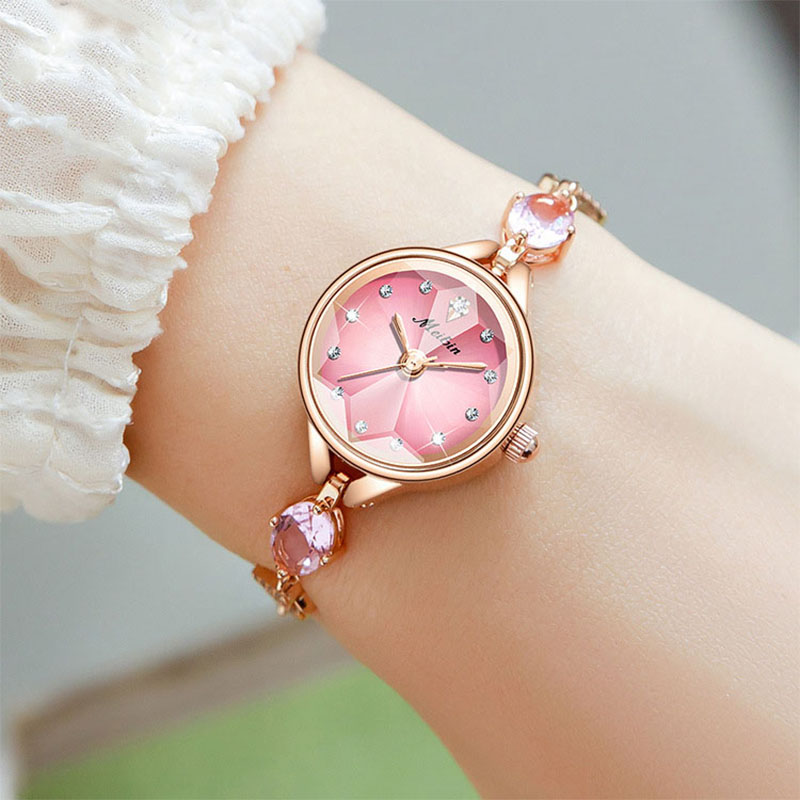 นาฬิกาควอตซ์สำหรับสุภาพสตรีนาฬ - Luxury Watch And Jewelry Brand บทวิจารณ์และราคา