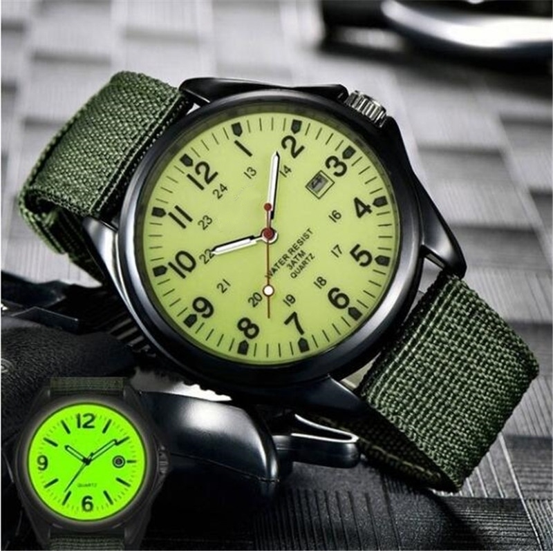 นาฬิกาข้อมือควอตซ์แฟชั่นสำหรับ - Luxury Watch Exchange บทวิจารณ์และราคา